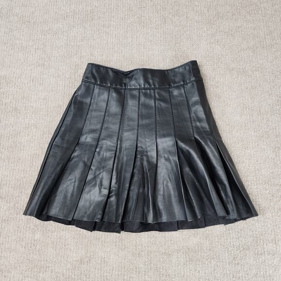 Abercrombie & Fitch Black Pleated Vegan Leather Skirt XS - Picture 1 of 5